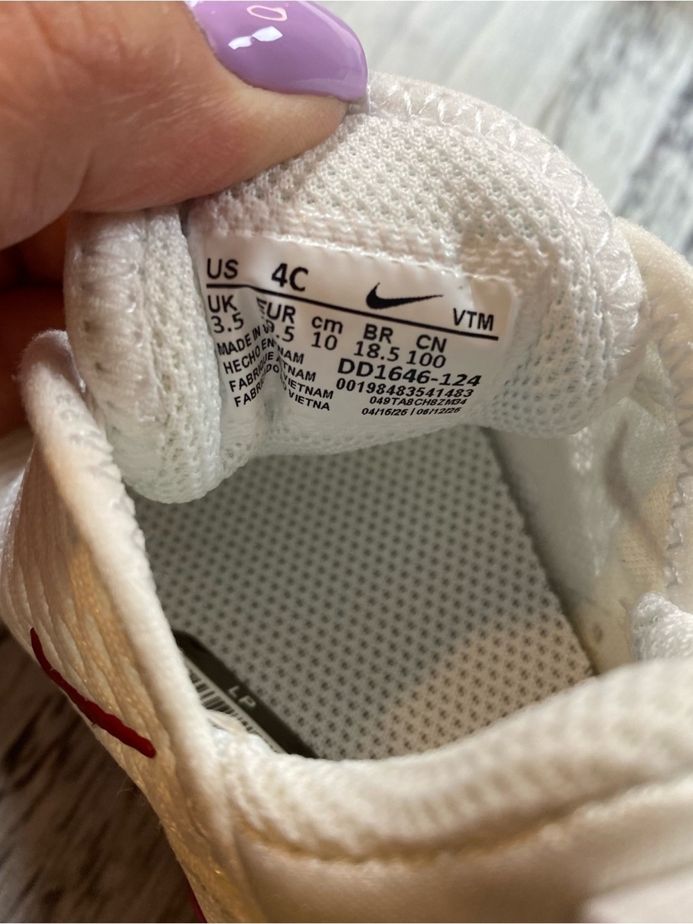 Nike Air Max 270 Toddler Sneakers White Pink Size 4C DD1646-124 - Picture 6 of 6